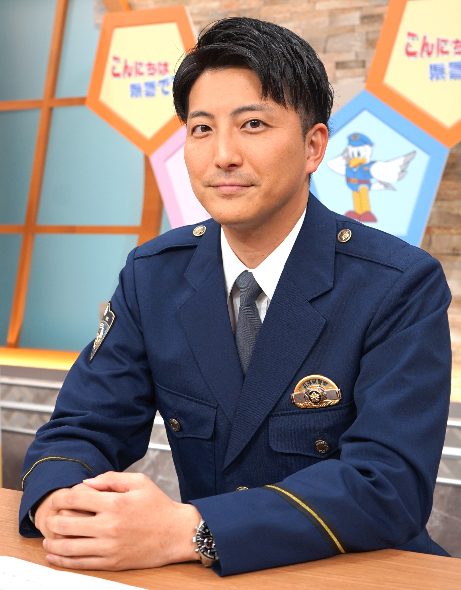 キャスター写真