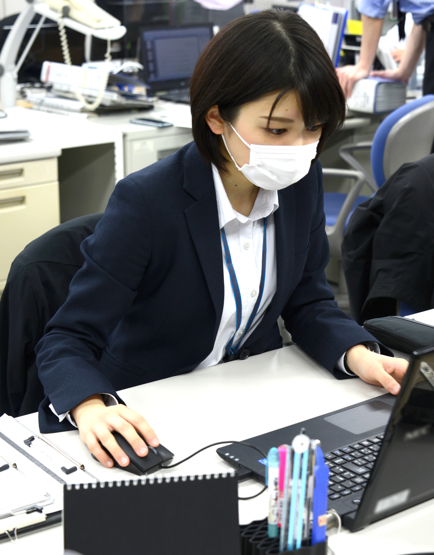 キャスター写真