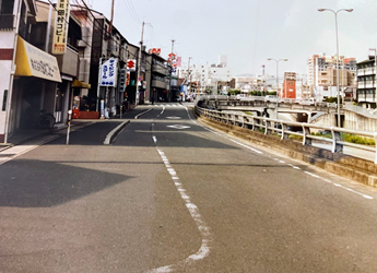 手配チラシ